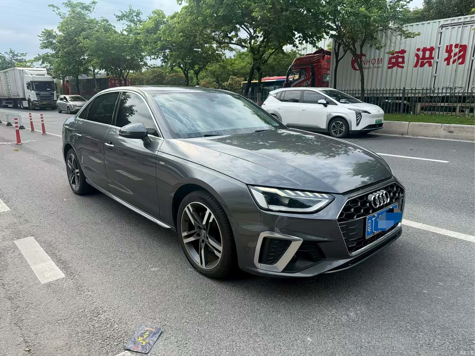 Audi A4L, 2021 3