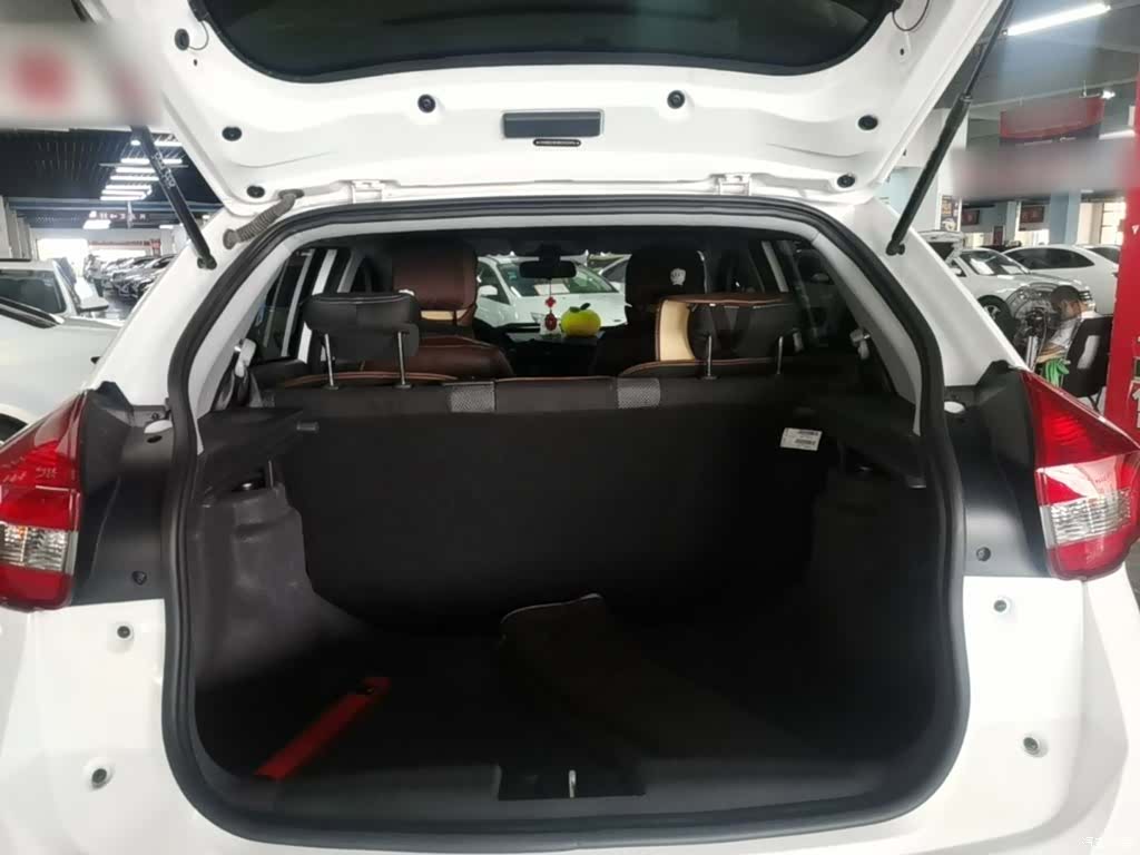 Chery 3x, 2024 15