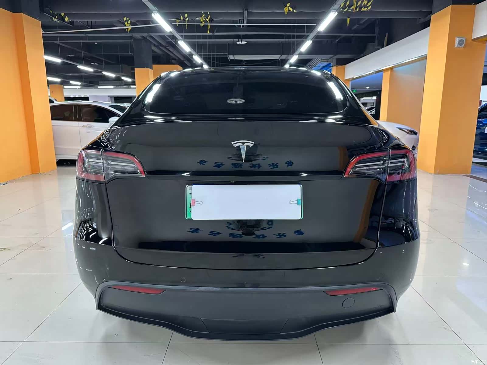 Tesla Model Y, 2023 8