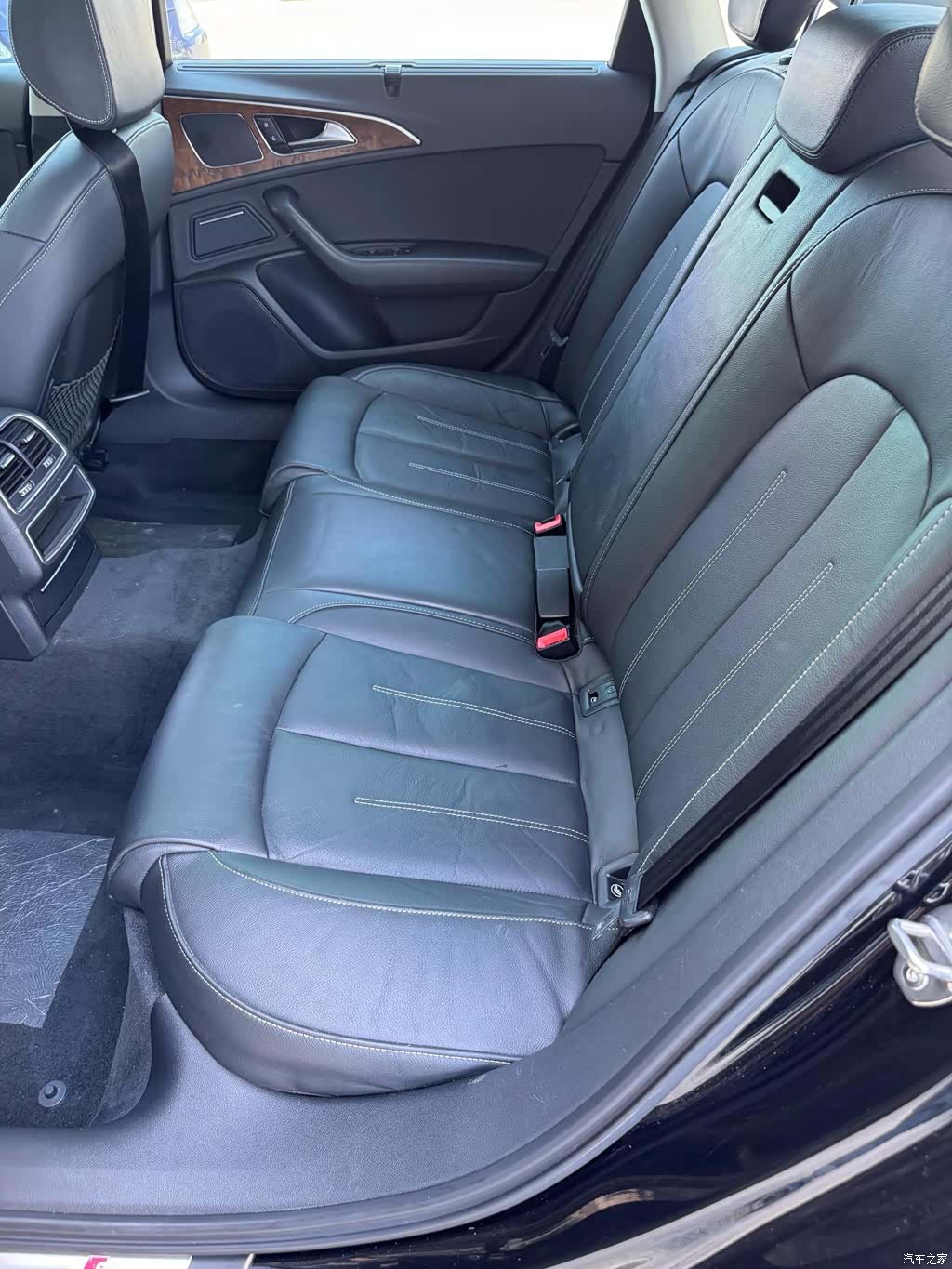 Audi A6L, 2018 все фото