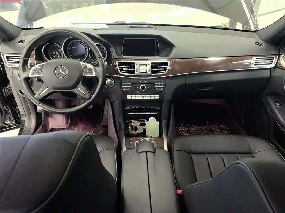 Mercedes-Benz E-class Mercedes-Benz E-class