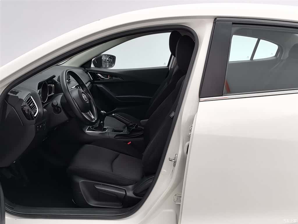 Mazda Mazda3, 2016 10