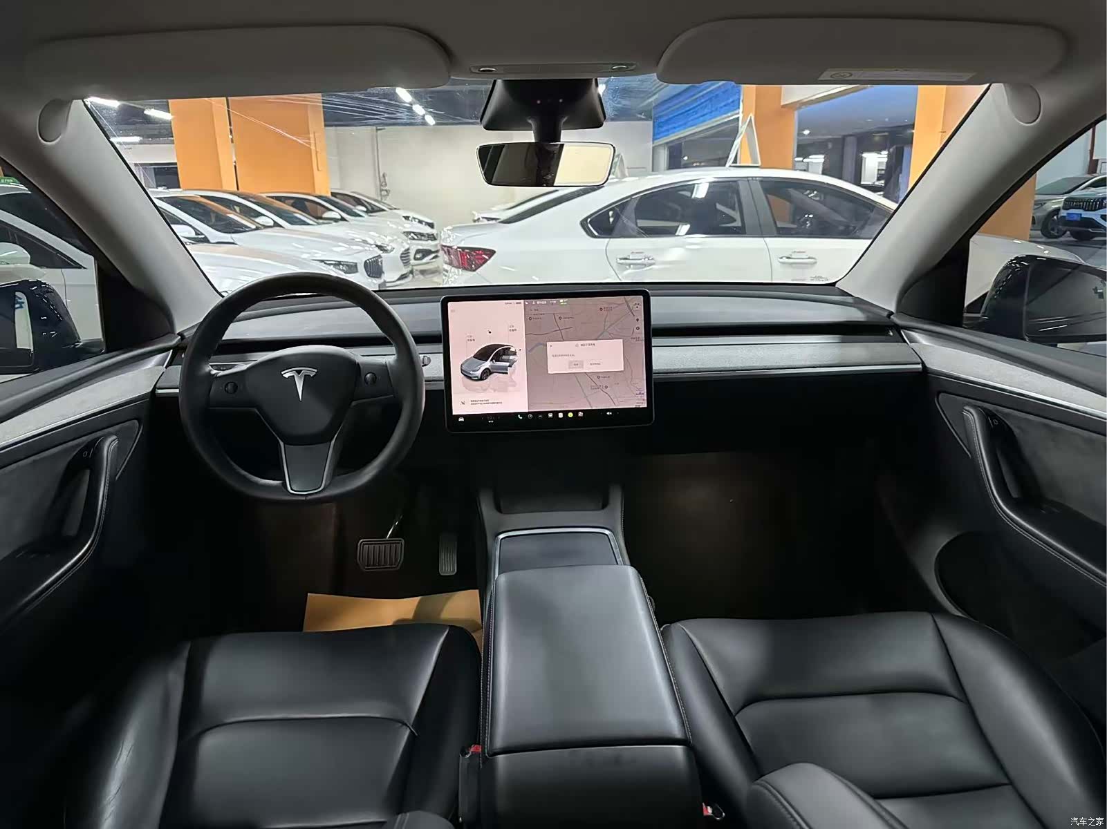 Tesla Model Y, 2023 4