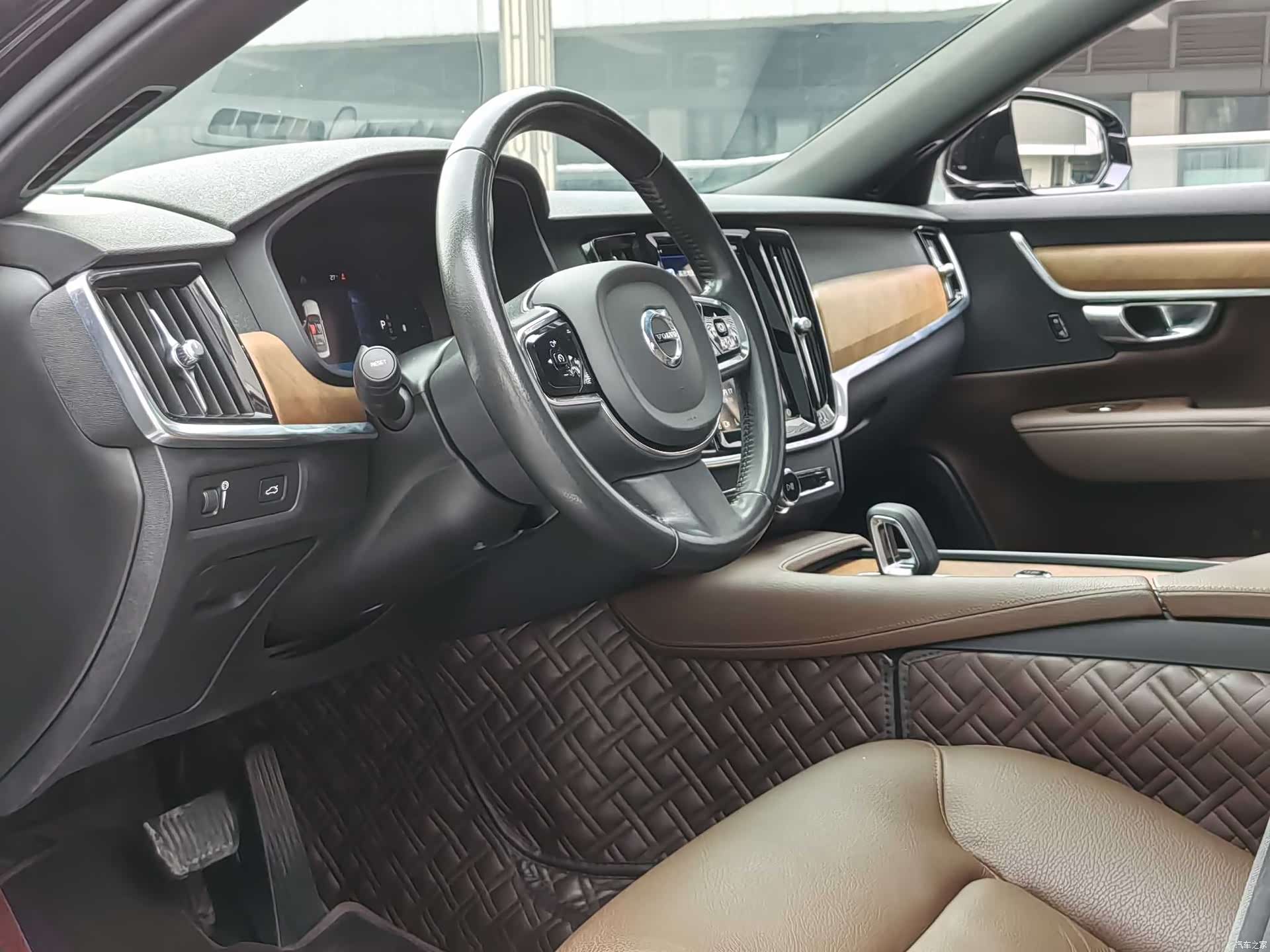 Volvo S90, 2022 10