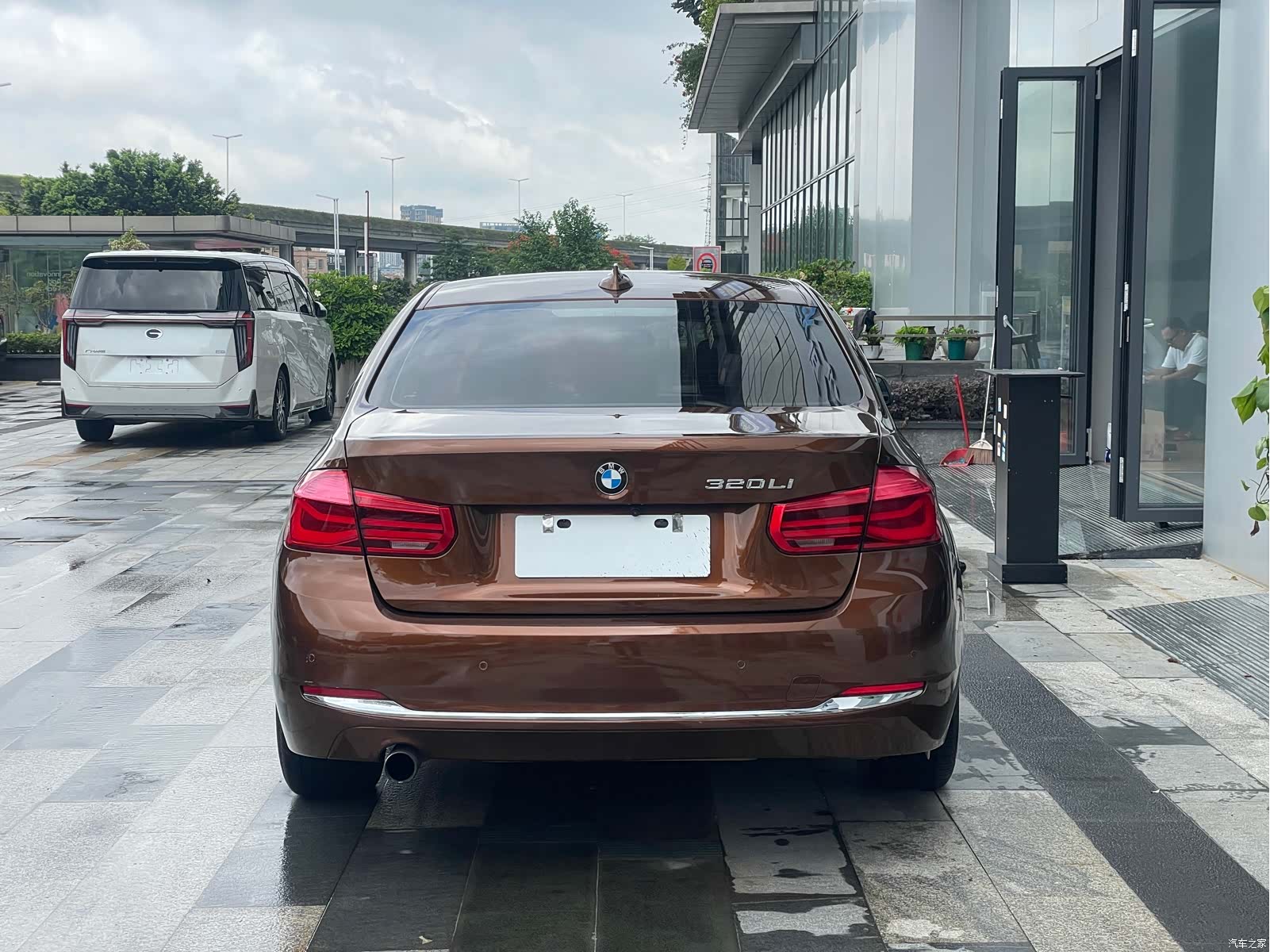BMW 3 Series, 2017 16