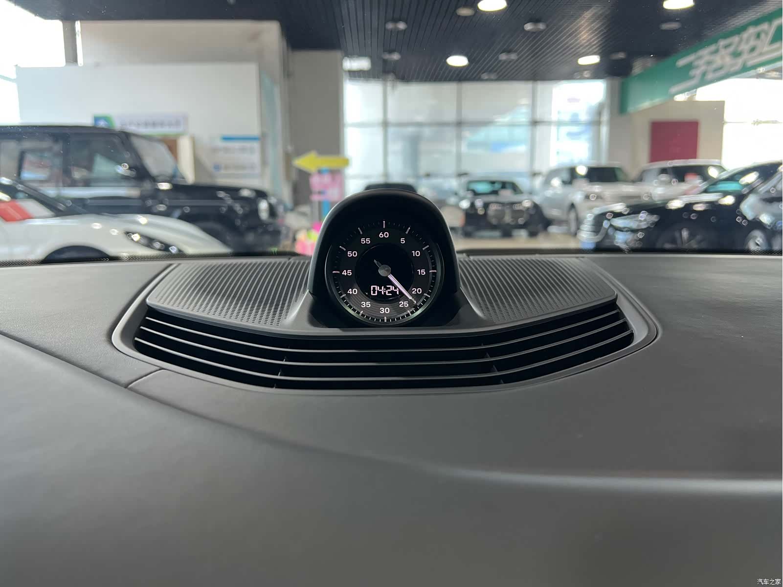 Porsche Taycan, 2025 20