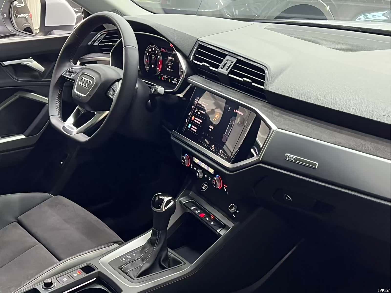 Audi Q3, 2022 19