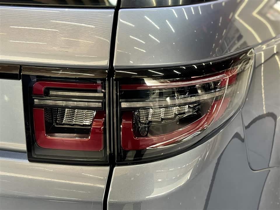 Land Rover Discover sports