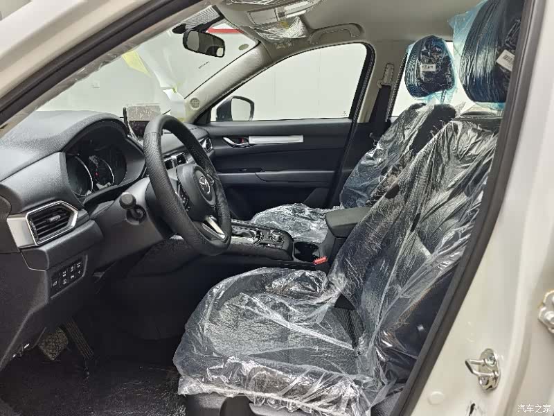 Mazda CX-5, 2025 4