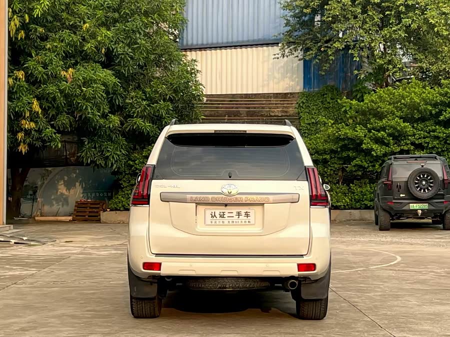Toyota Prado 2016, фото 9