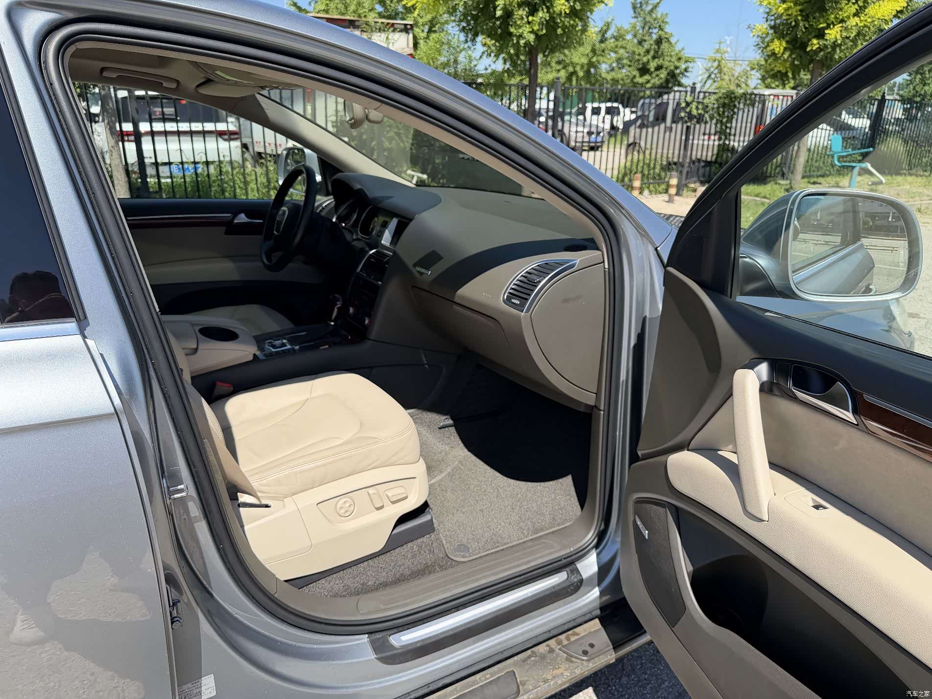 Audi Q7, 2008 12