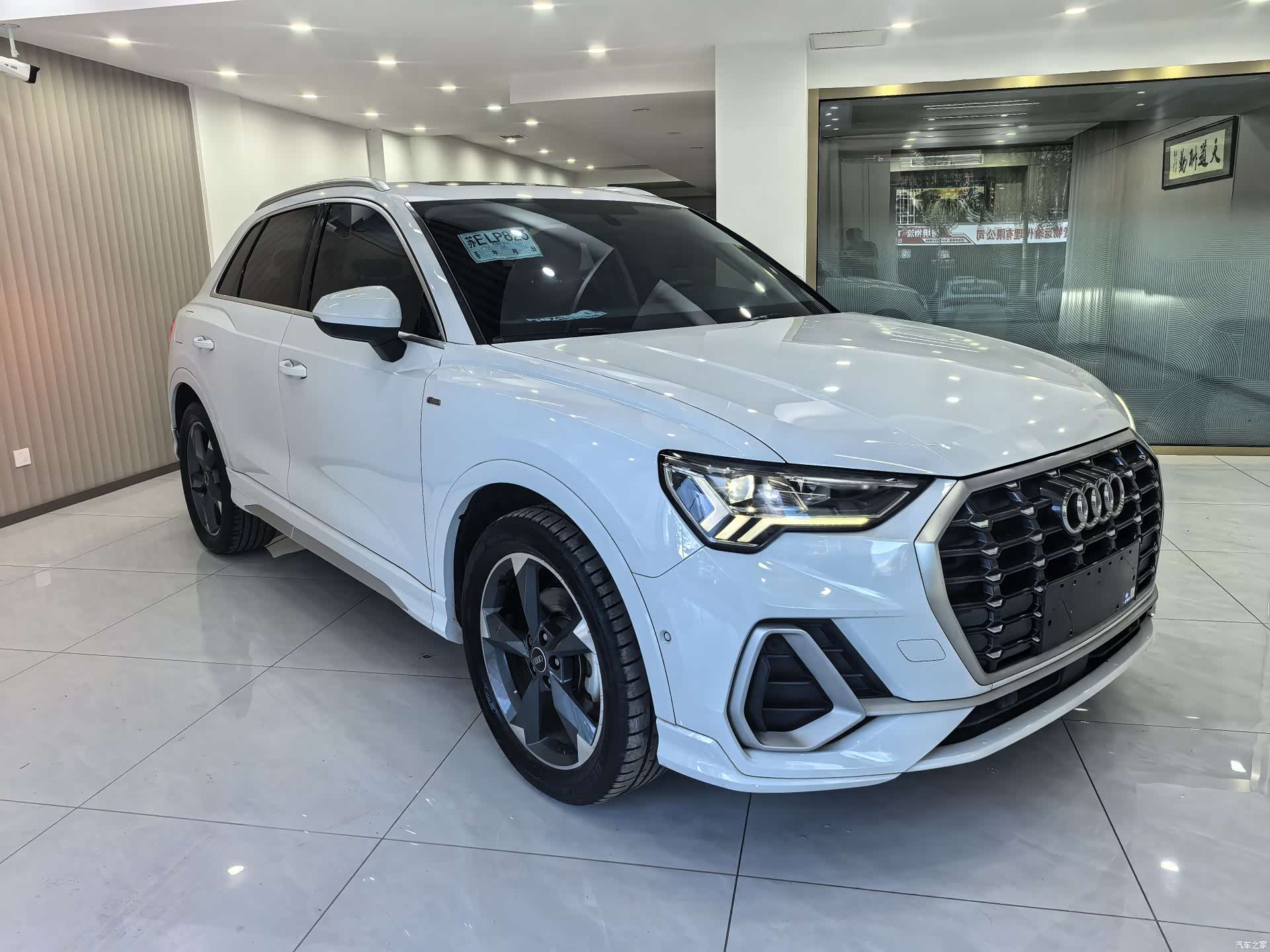 Audi Q3, 2022 3