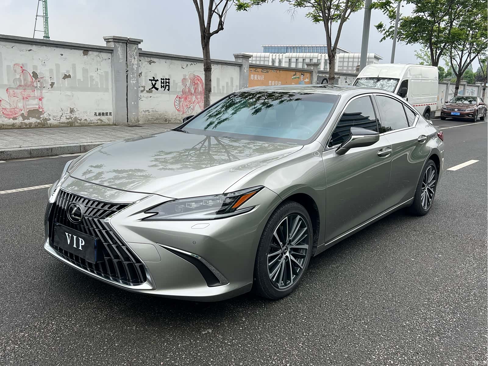 Lexus ES, 2024 1