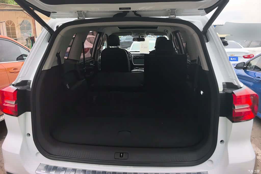 Roewe RX8, 2018 4