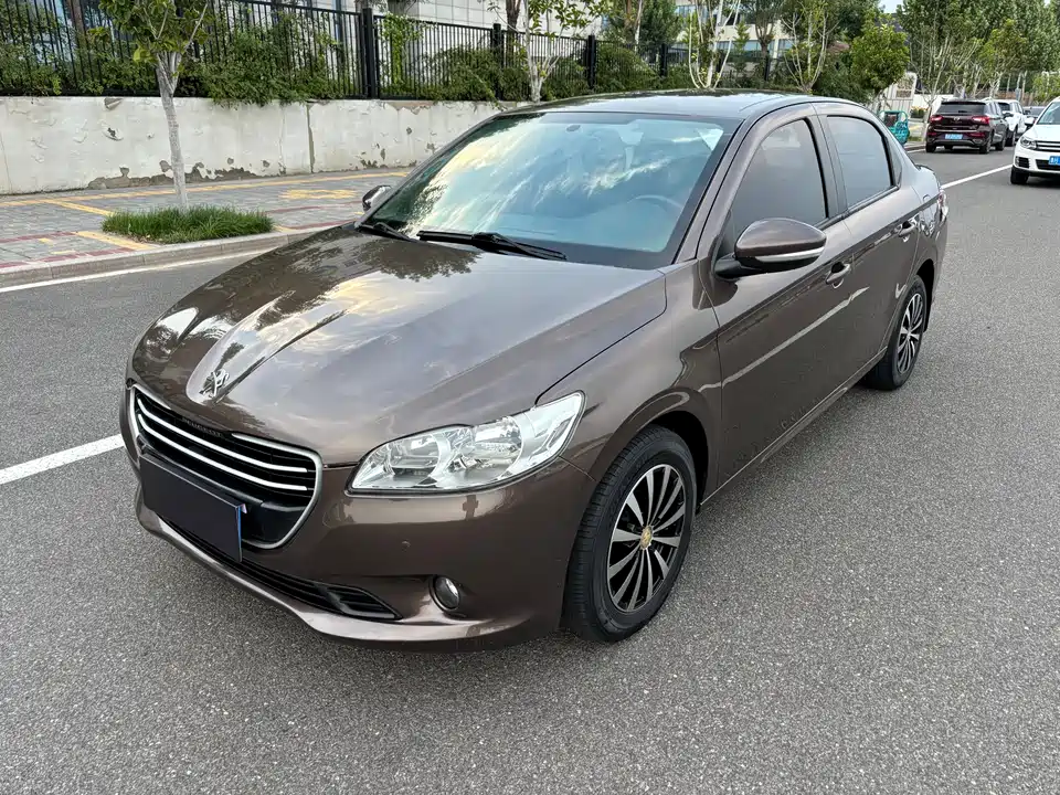 Peugeot 301
