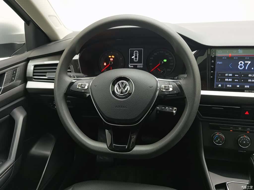 Volkswagen Lavida, 2019 11