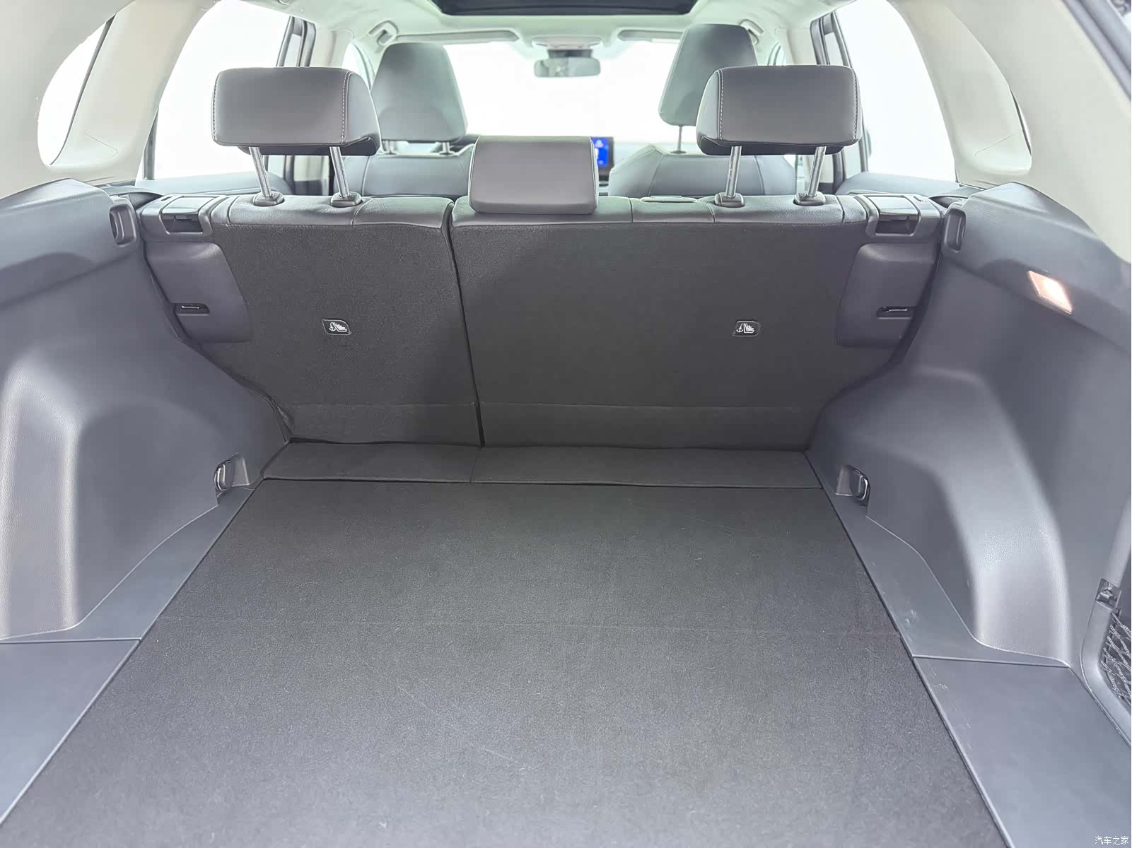 Toyota RAV4, 2024 26