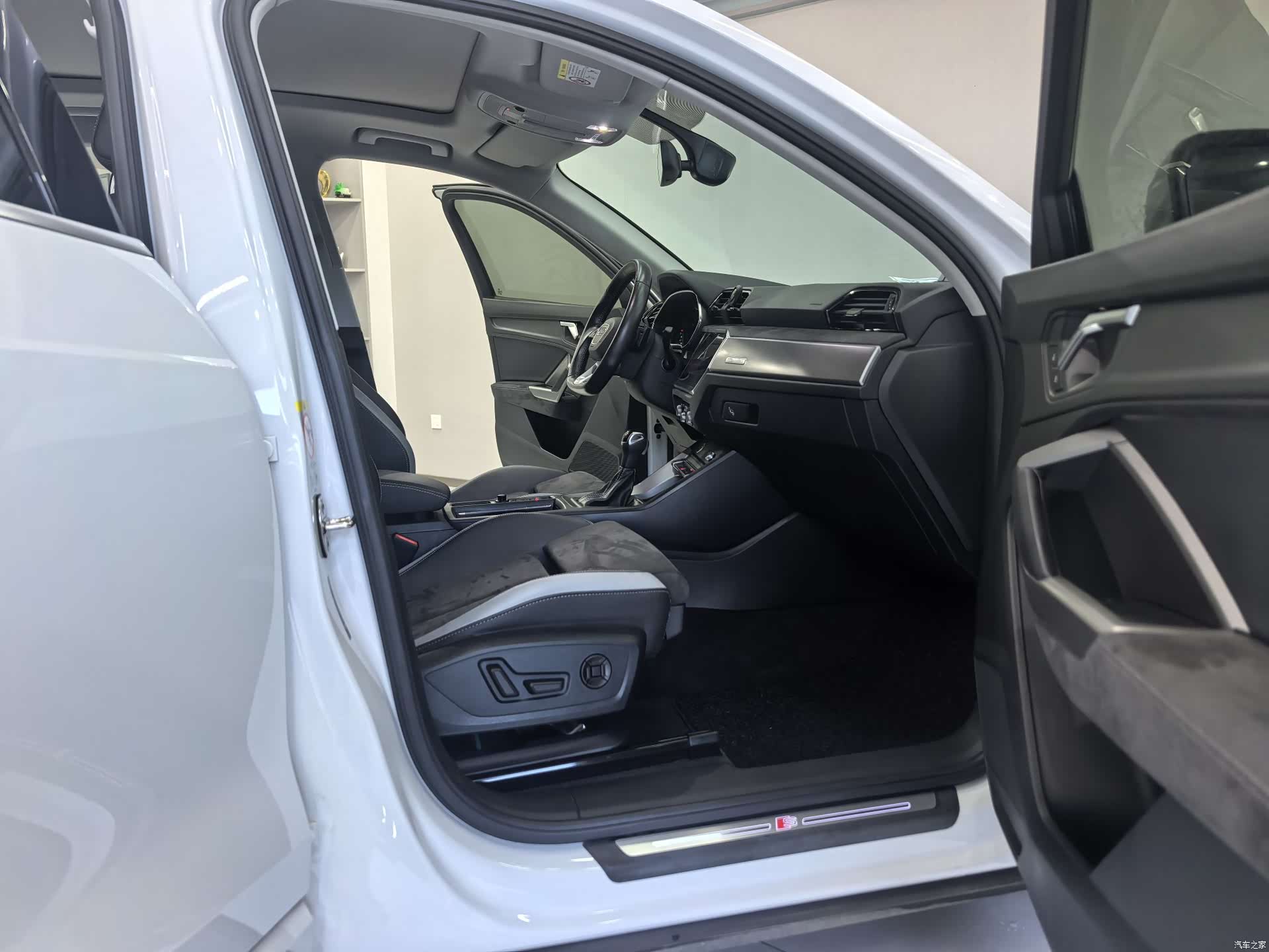 Audi Q3, 2022 16