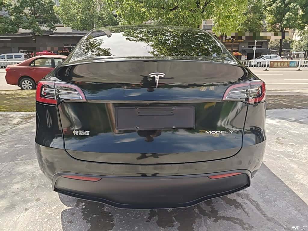 Tesla Model Y, 2022 6