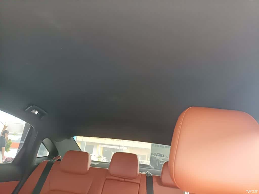 Wuling Starlight, 2025 18