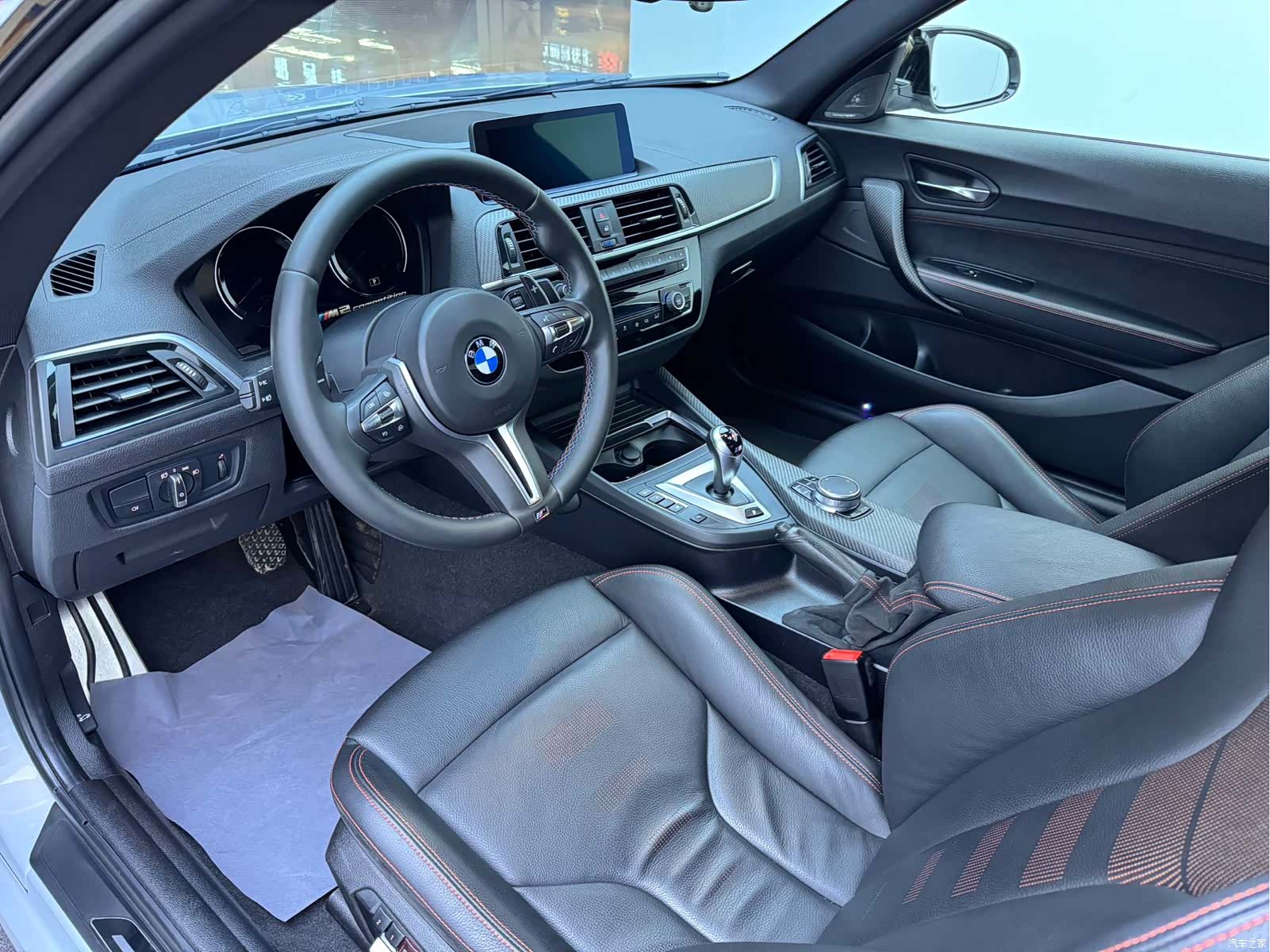 BMW M2, 2019 все фото