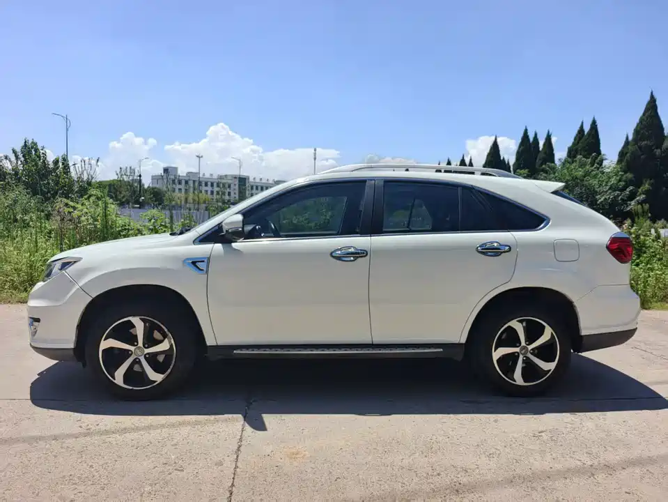 BYD S7