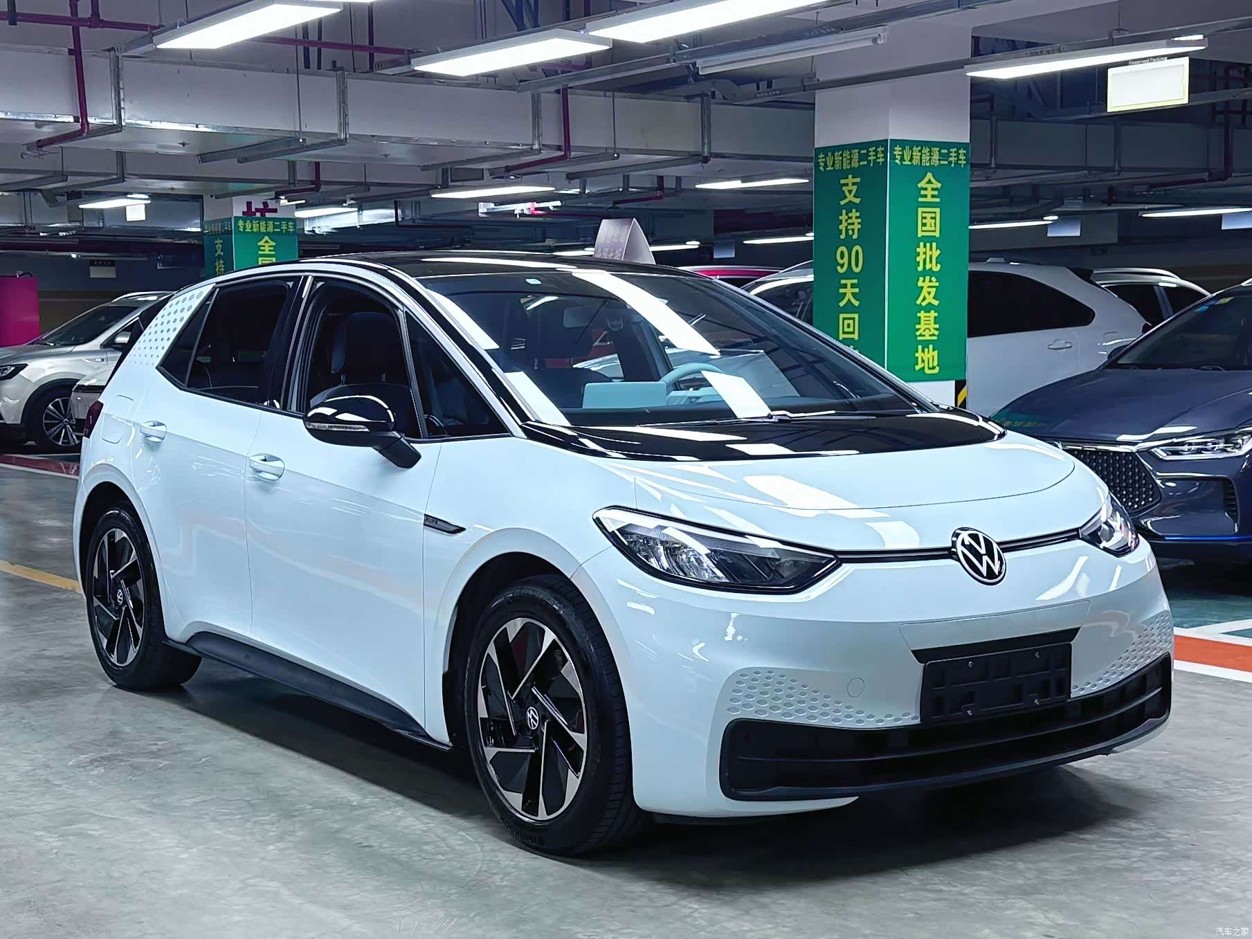 Volkswagen ID.3, 2023 3