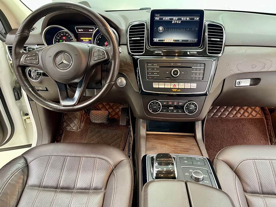 Mercedes-Benz GLE Mercedes-Benz GLE