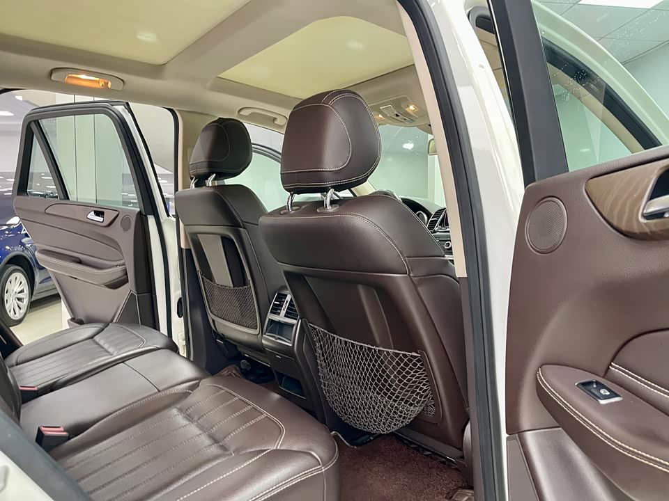 Mercedes-Benz GLE Mercedes-Benz GLE