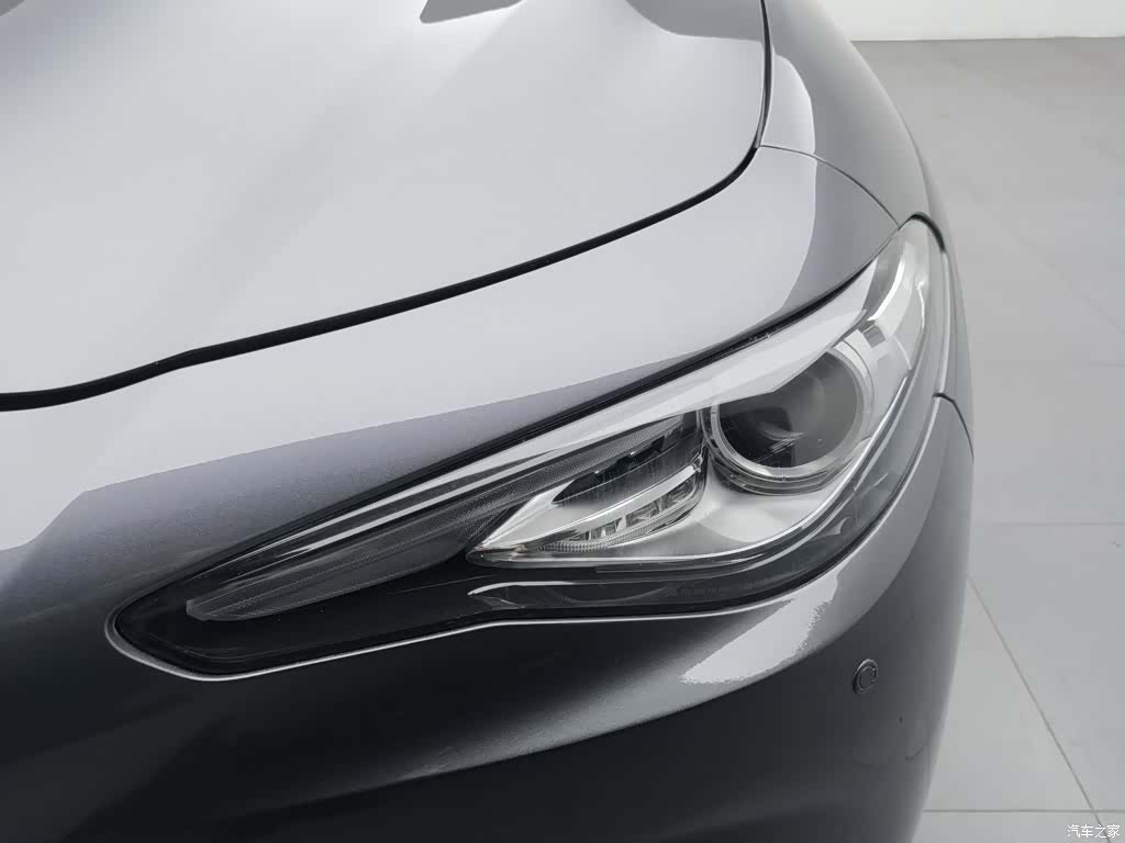 Alfa Romeo Giulia, 2019 7