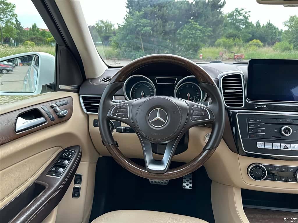 Mercedes-Benz GLS, 2018 20