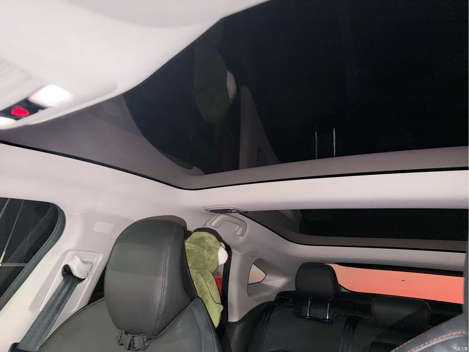 Xpeng P7, 2022 4