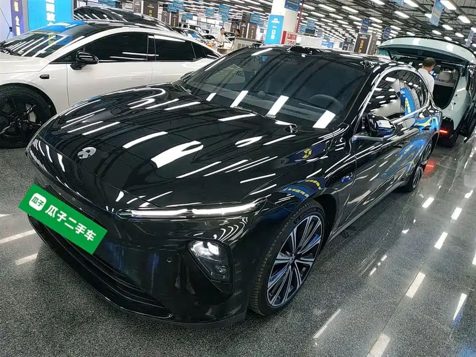 NIO ET7
