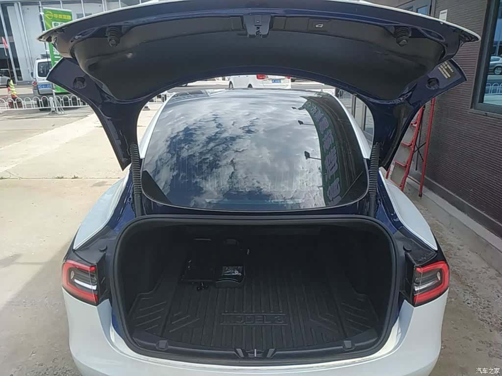 Tesla Model 3, 2020 19