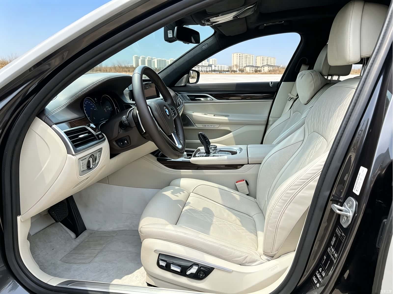 BMW 7 Series, 2015 4