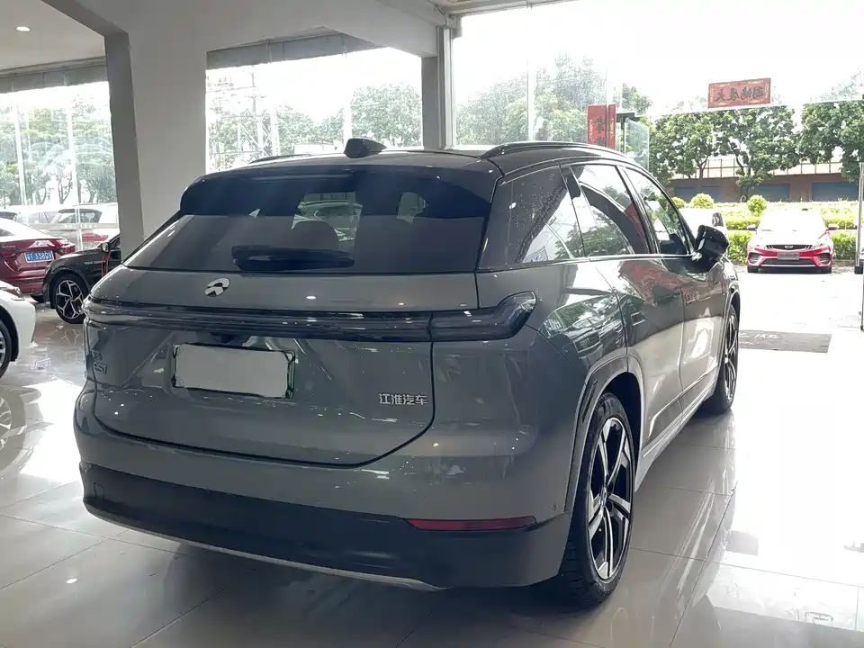 NIO ES7