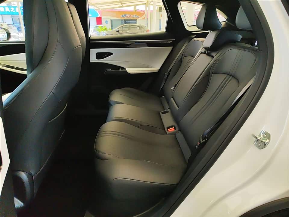 Geely Galaxy Galaxy L7