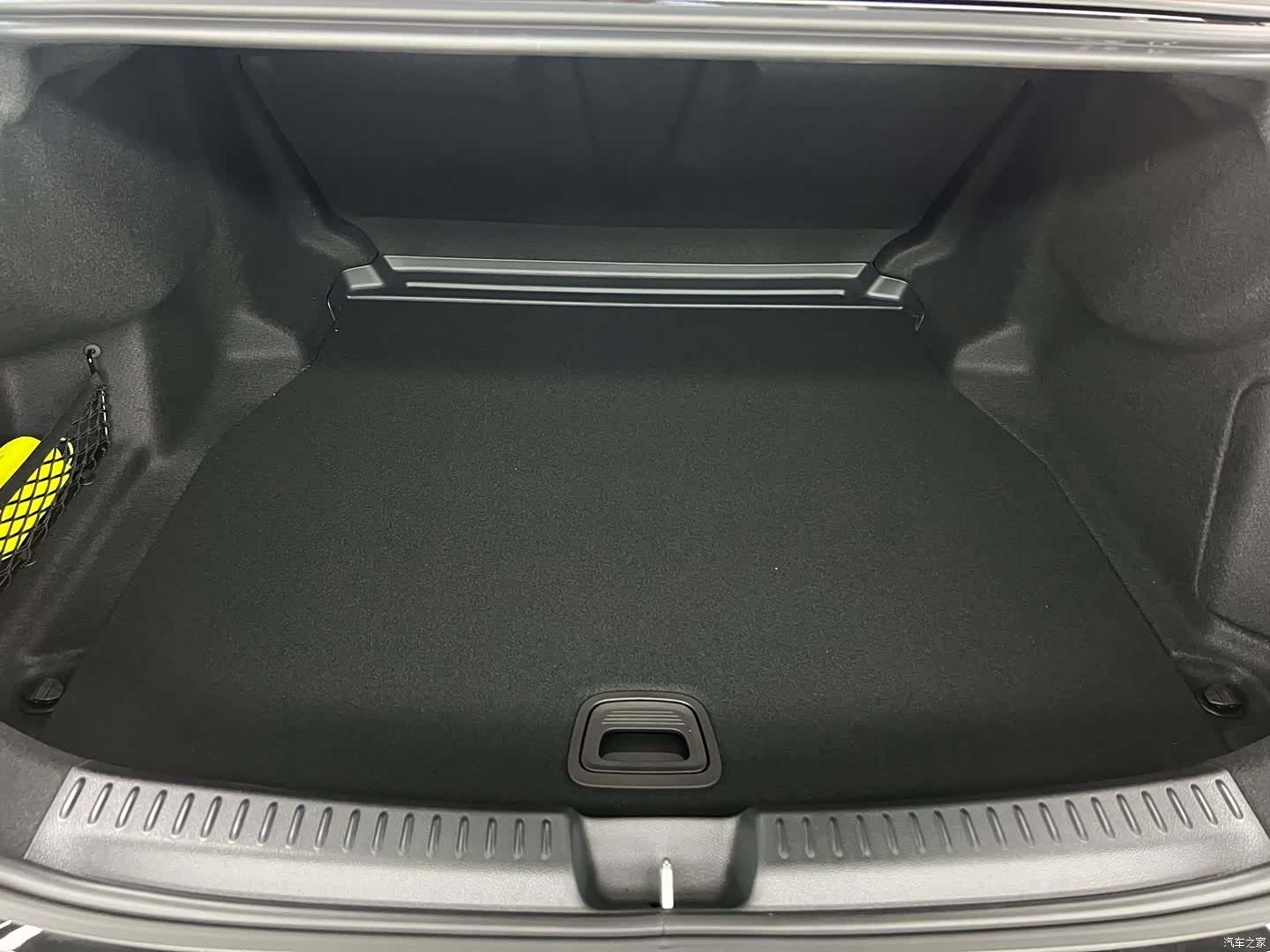 Mercedes-Benz E-Class, 2026 27