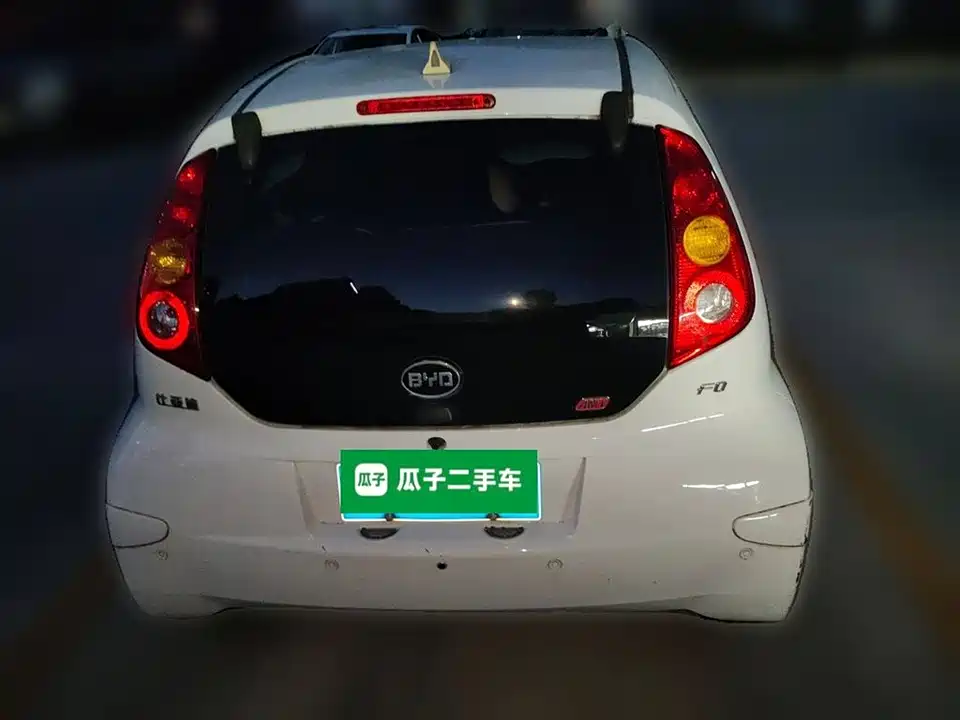 BYD F0