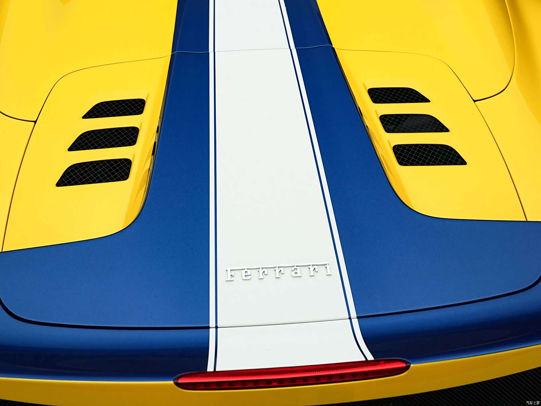 Ferrari 458, 2016 13