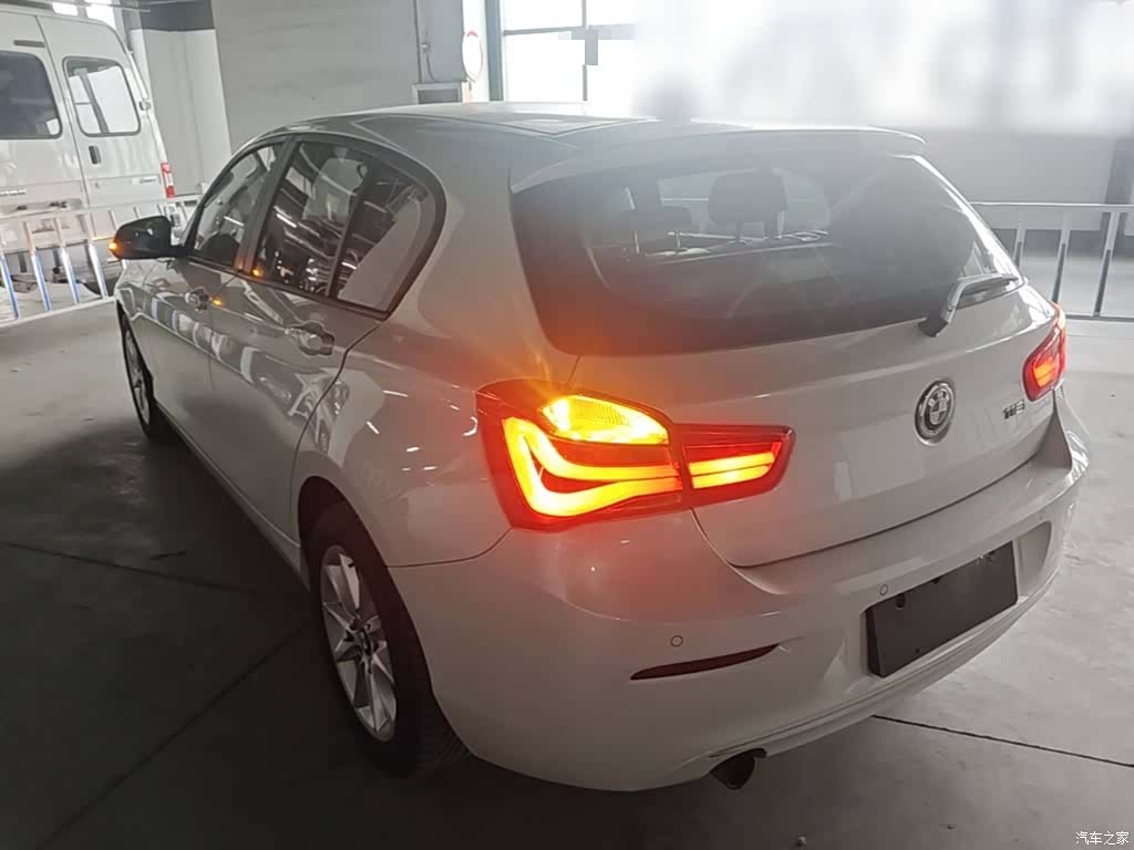BMW 1 Series, 2015 все фото