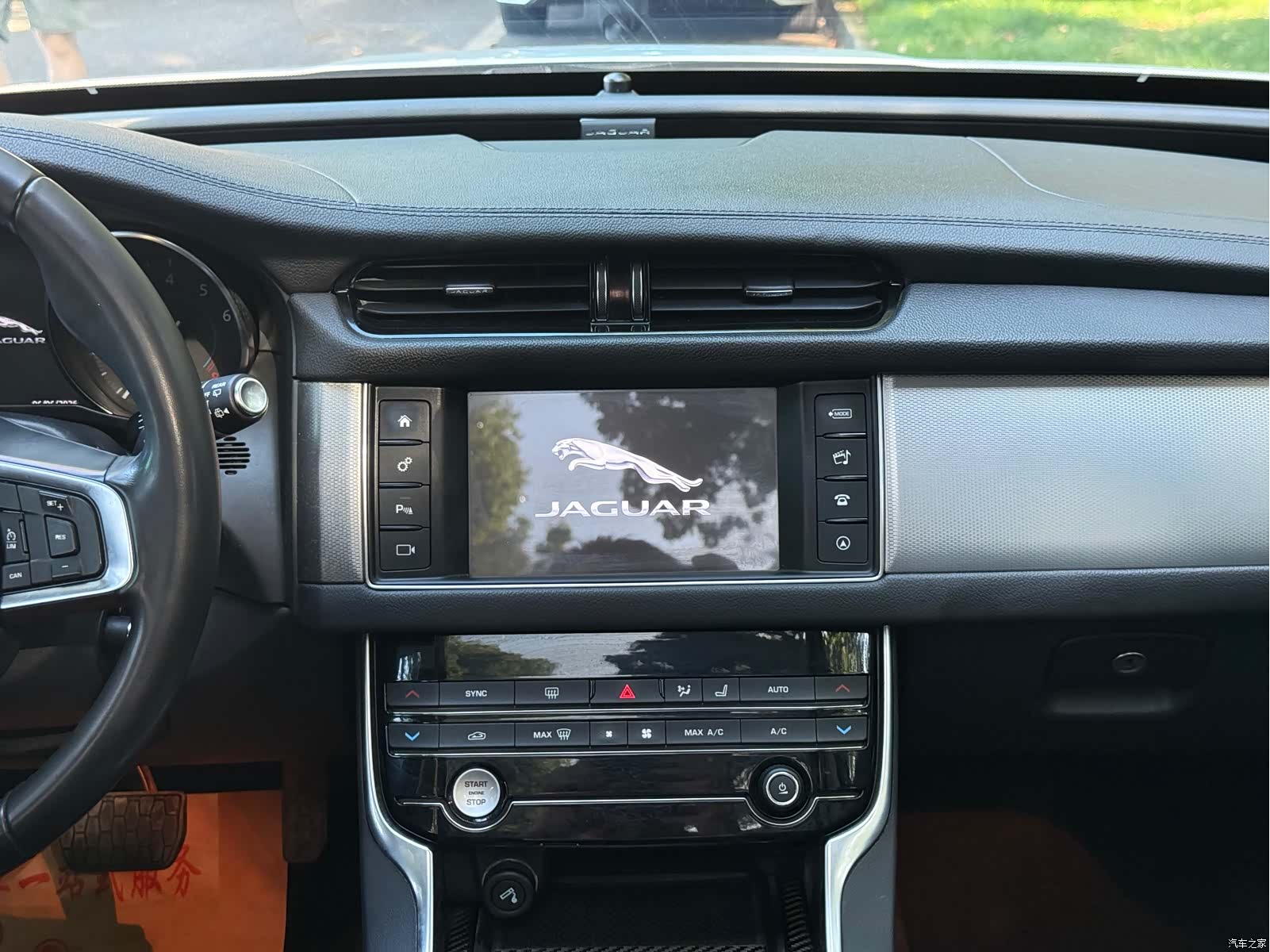 Jaguar XF, 2019 27