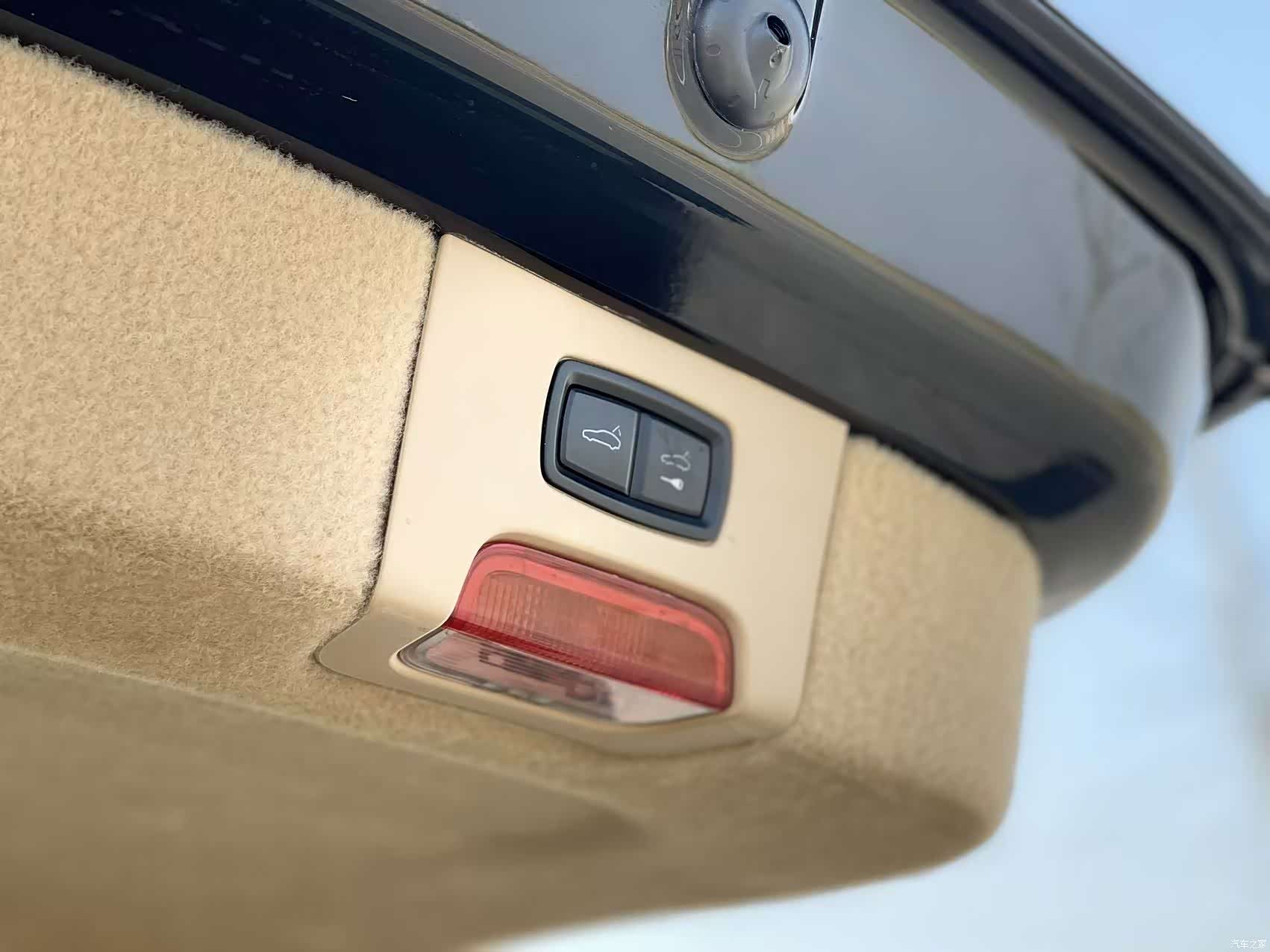 Porsche Cayenne, 2012 17