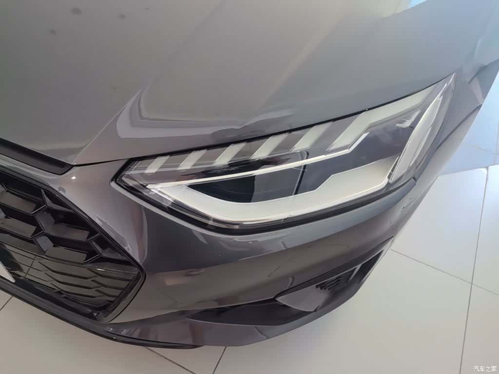 Audi A4L, 2022 24