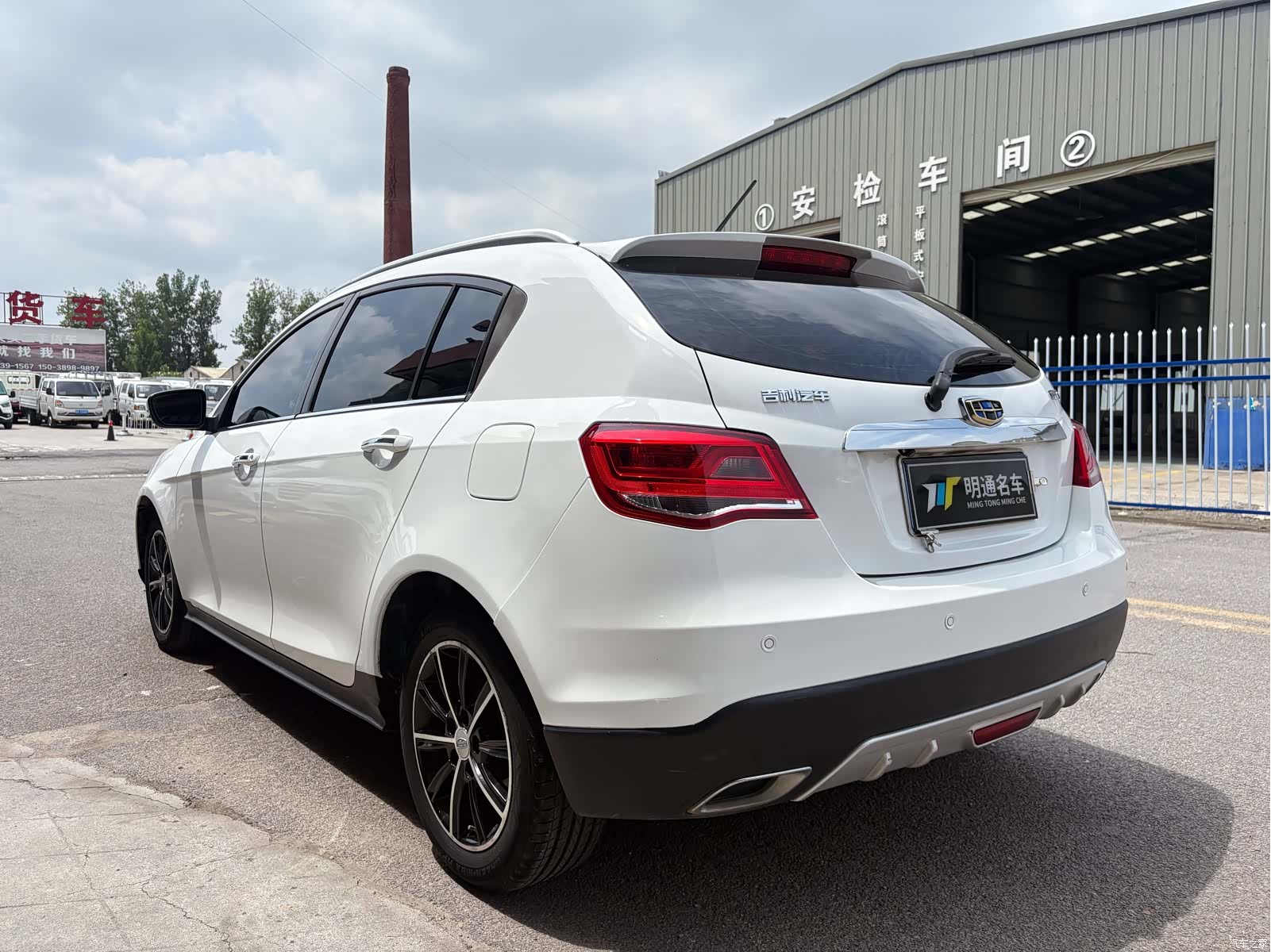 Geely Emgrand, 2017 все фото