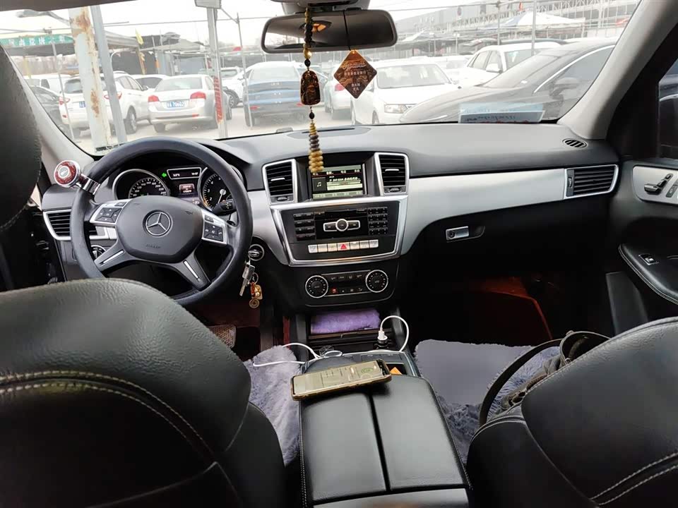 Mercedes-Benz M class