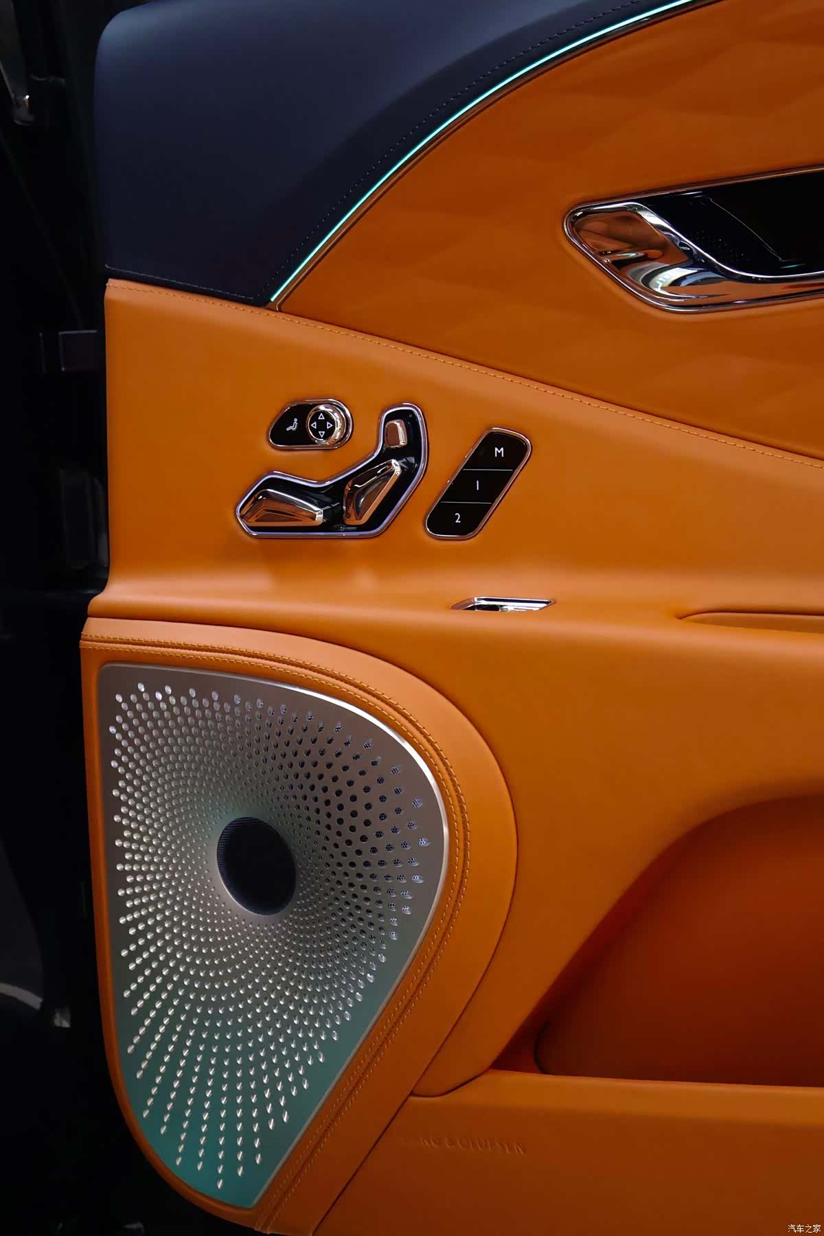 Bentley Flying Spur, 2022 11