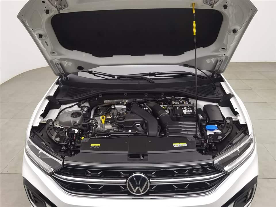 Volkswagen T-ROC exploring Songs