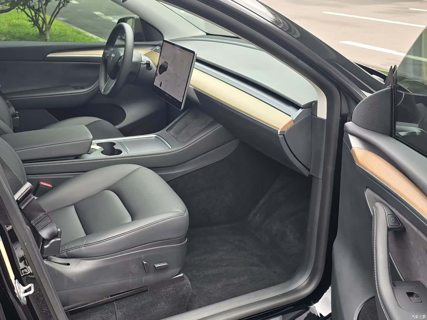 Tesla Model Y, 2021 6