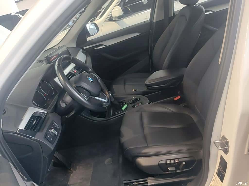 BMW X1, 2019 15